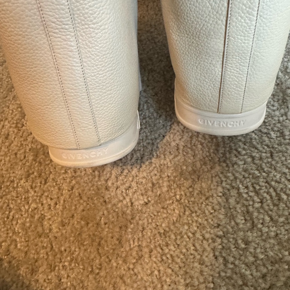Givenchy Cream and Black Leather Boots - Picture 9 of 16